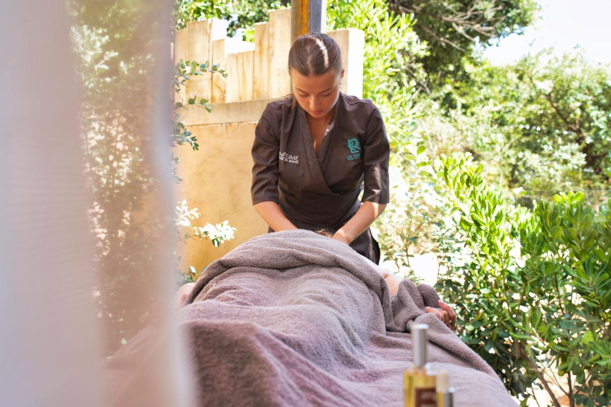 Les Regalia Hotel & Spa サント・リュシー・ド・ポルト・ヴェッキオ エクステリア 写真