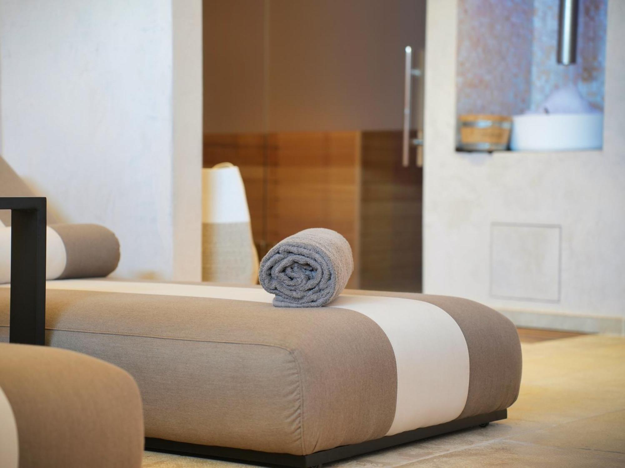 Les Regalia Hotel & Spa サント・リュシー・ド・ポルト・ヴェッキオ エクステリア 写真